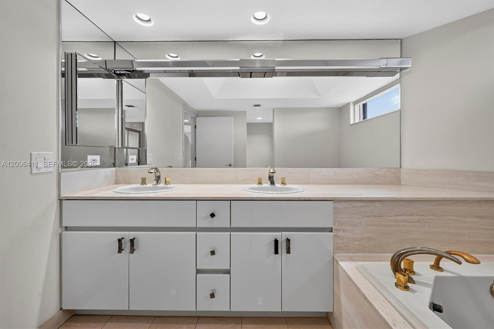 2000 Williams Island · #1103 in Aventura - Photo 24