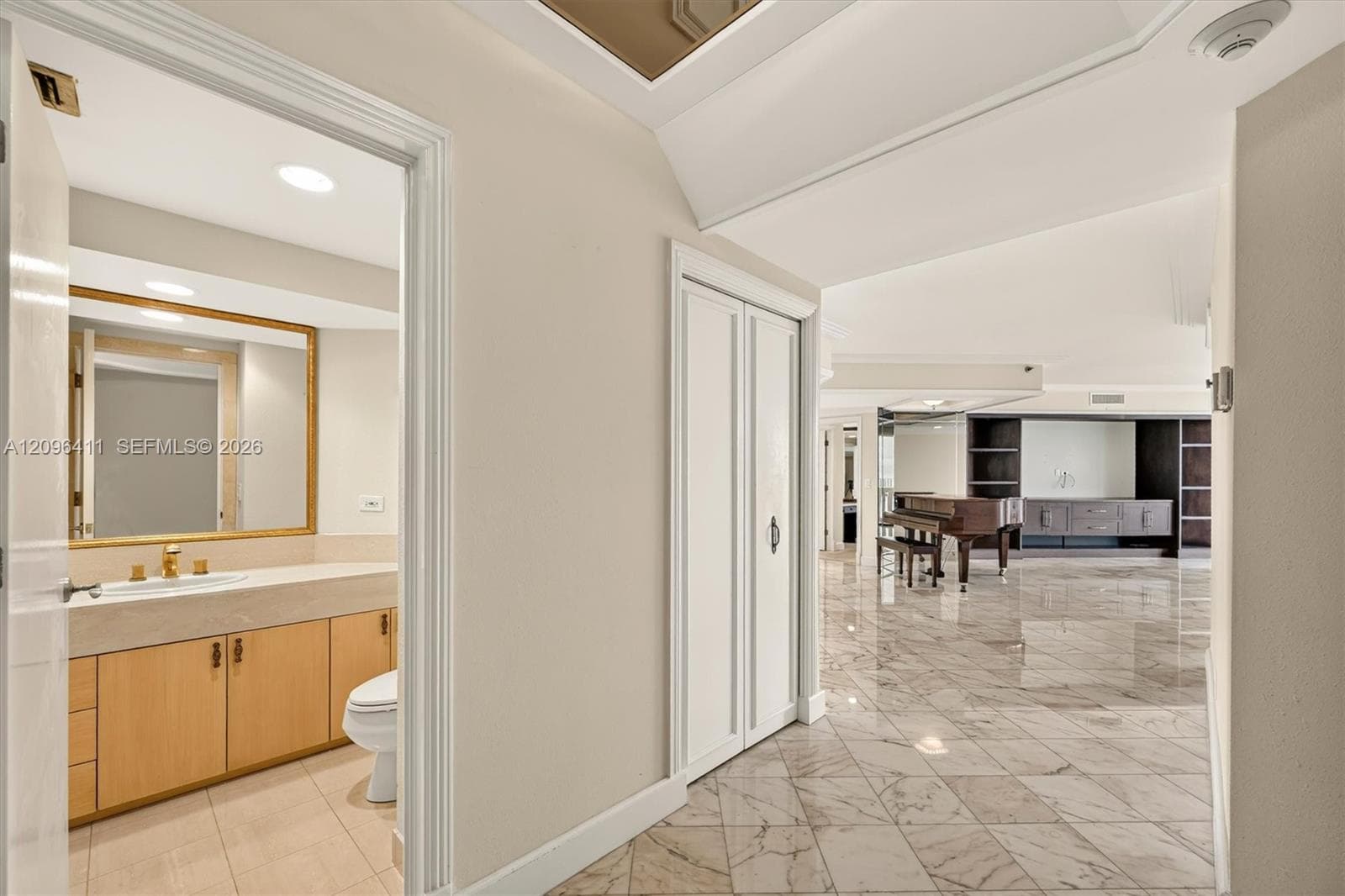 Entry foyer with half bath