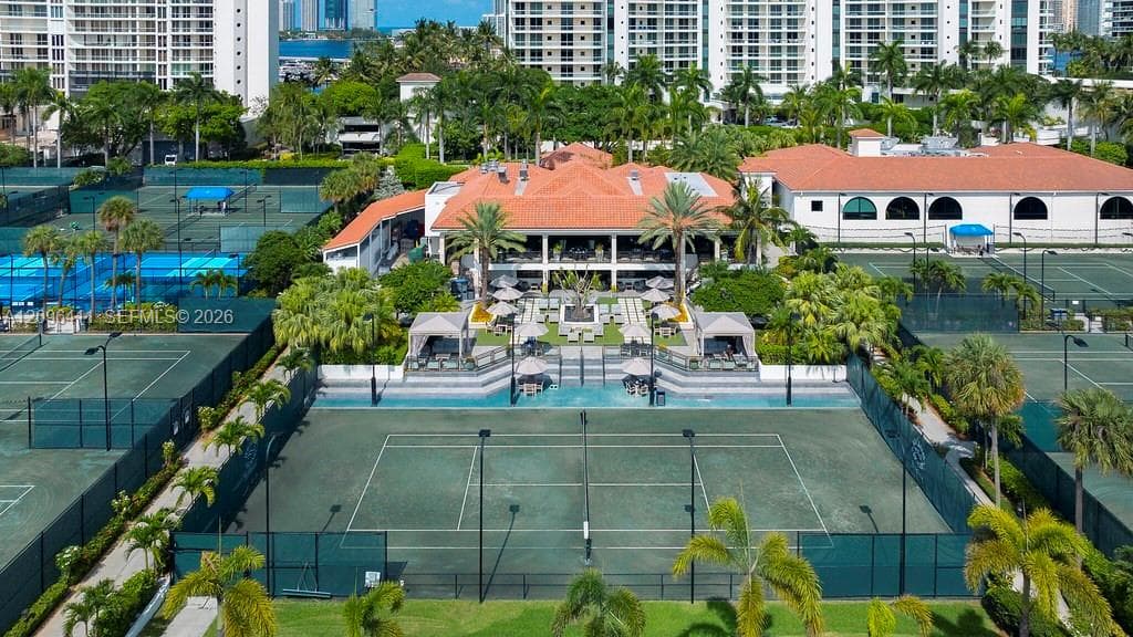 +Pickle ball & Padel
