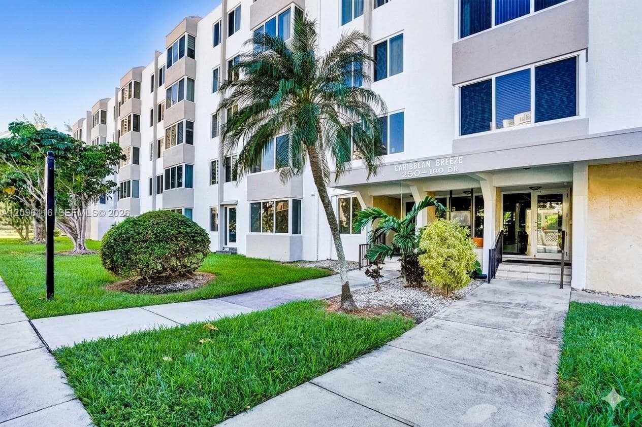 CARIBBEAN BREEZE CONDO · #155 in Sunny Isles Beach - Photo 13