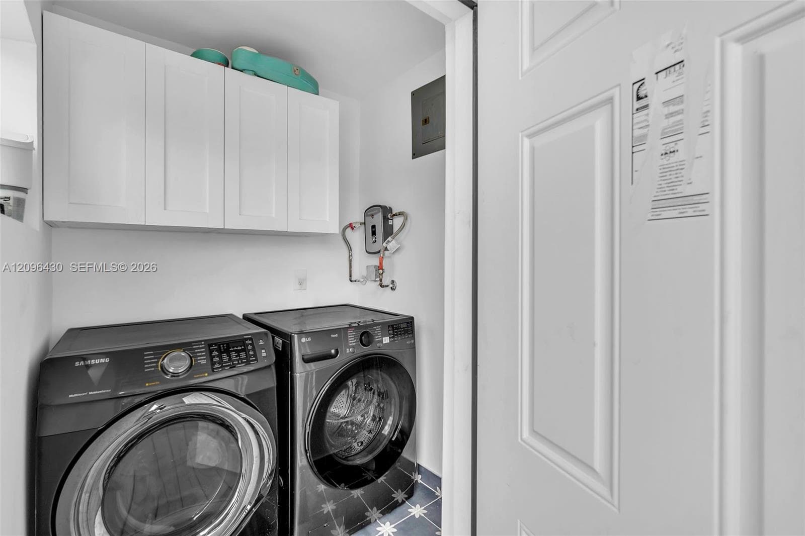 3925 NE 167th St #20 photo 23