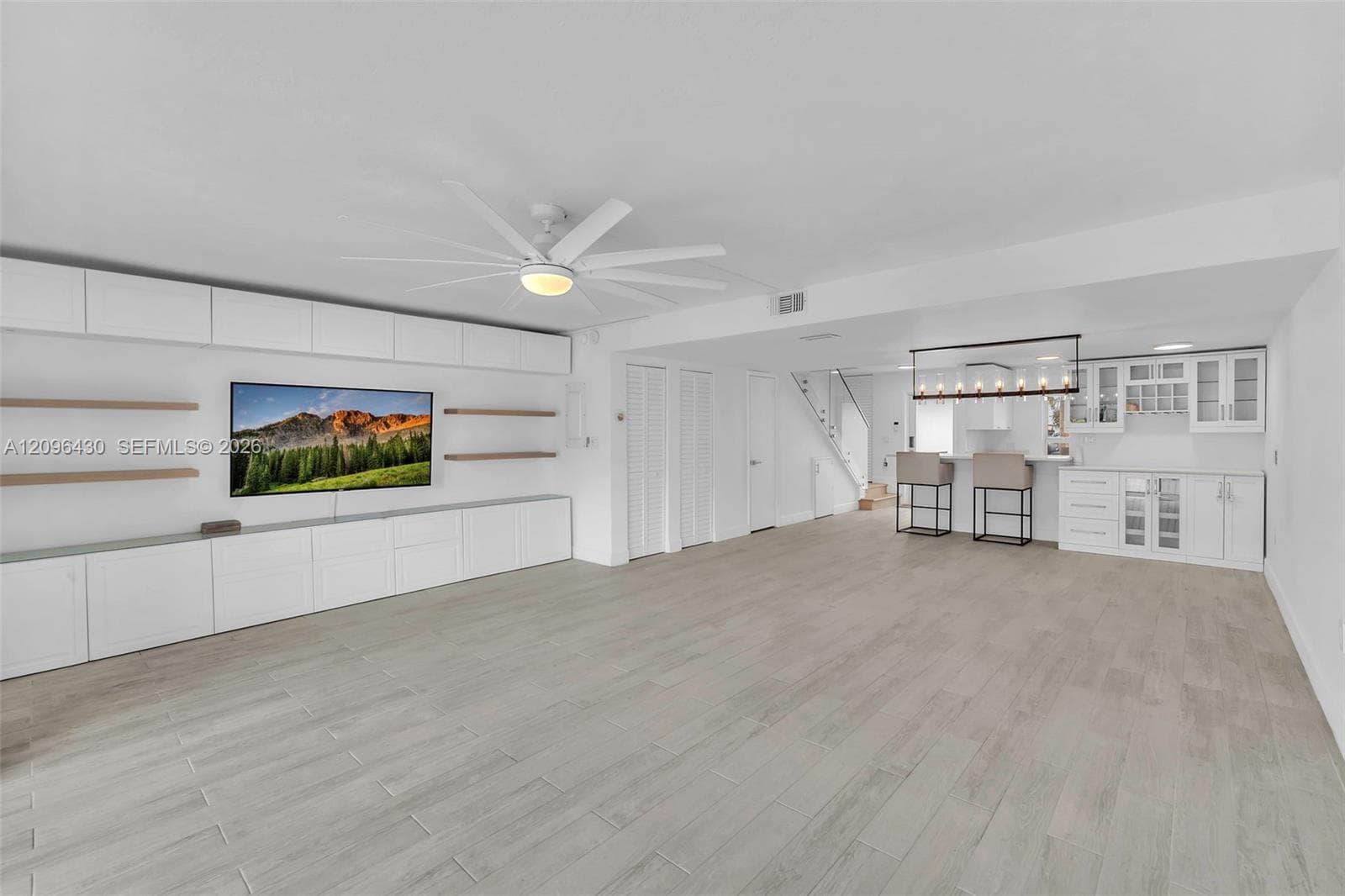 3925 NE 167th St #20 photo 14