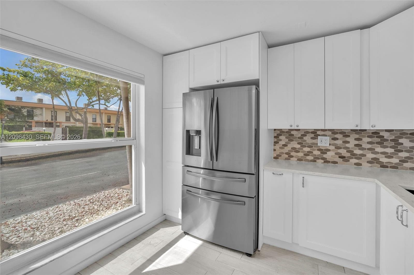 3925 NE 167th St #20 photo 19