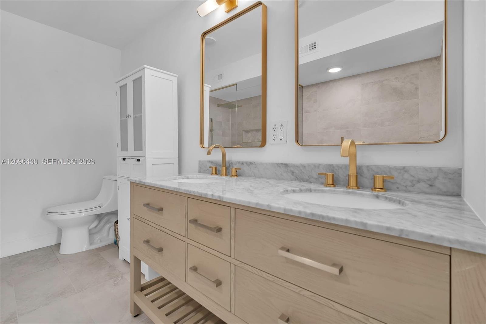 3925 NE 167th St #20 photo 39
