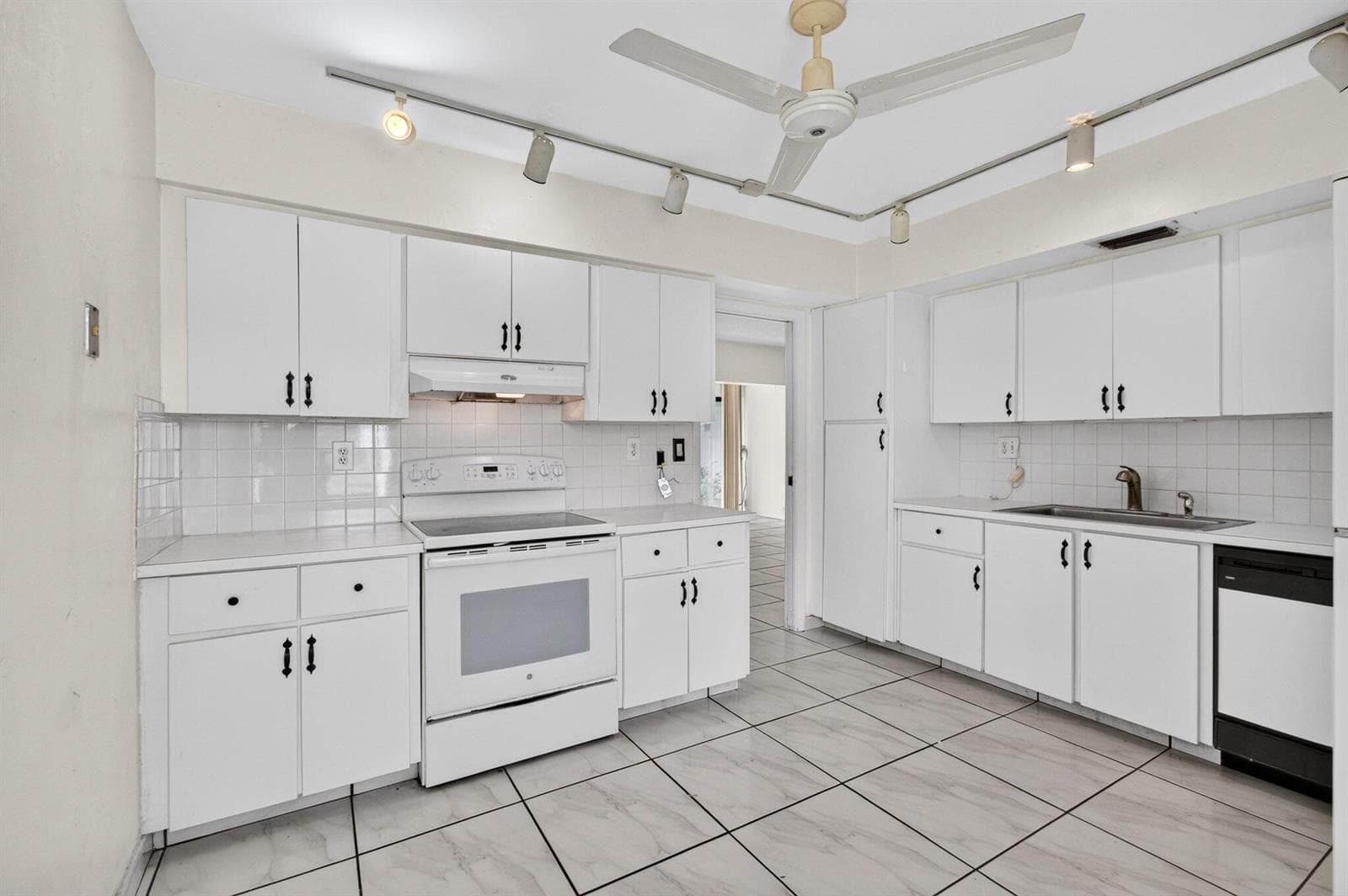 09_Kitchen