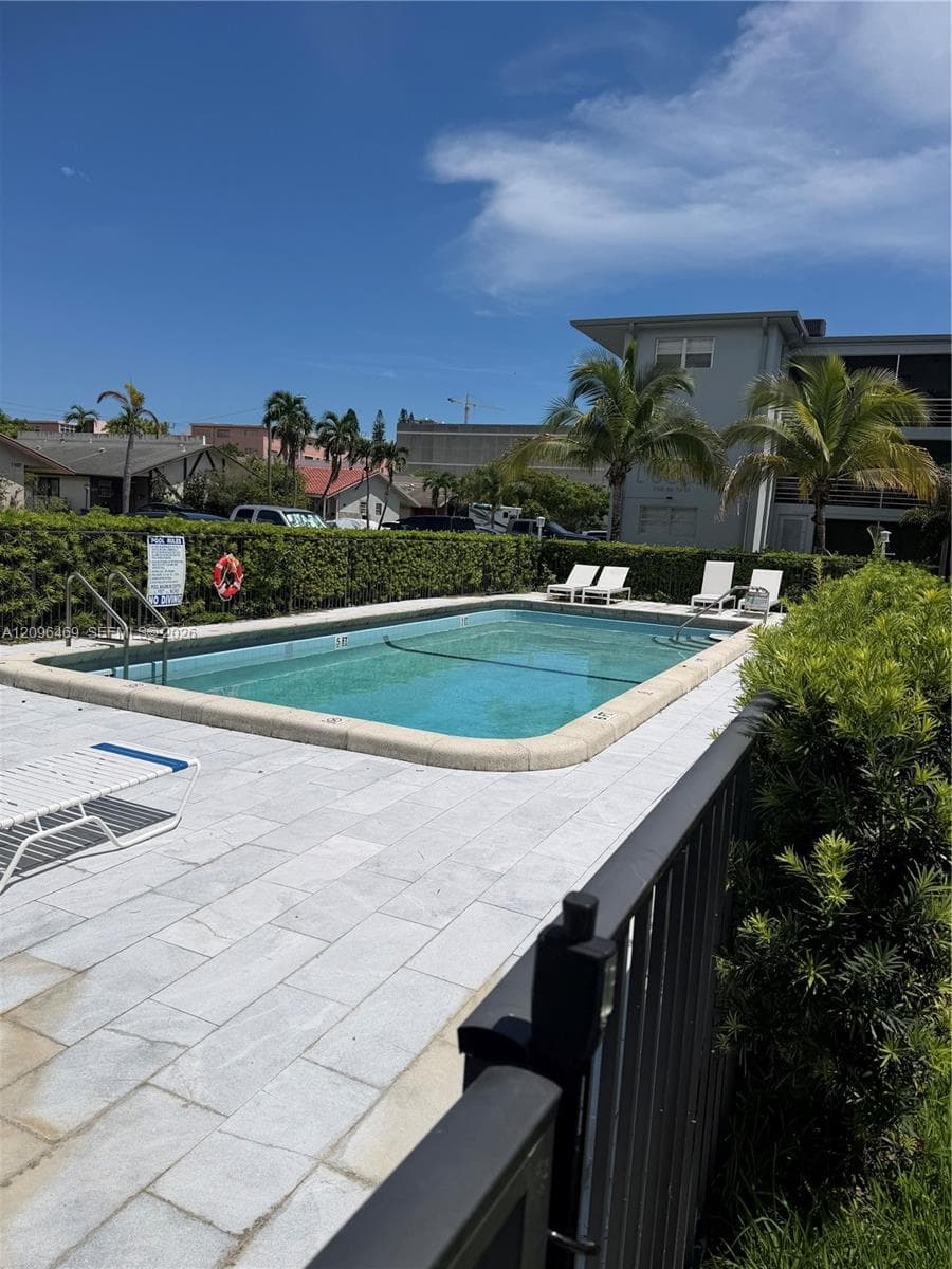 LSOLEI AT HALLANDALE BEAC · #118 in Hallandale Beach - Photo 7