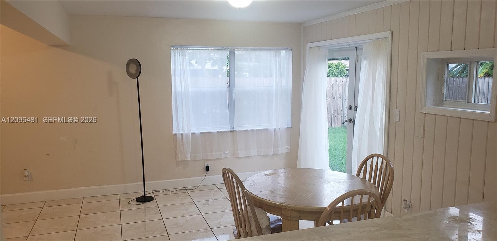 1506 Liberty St photo 5