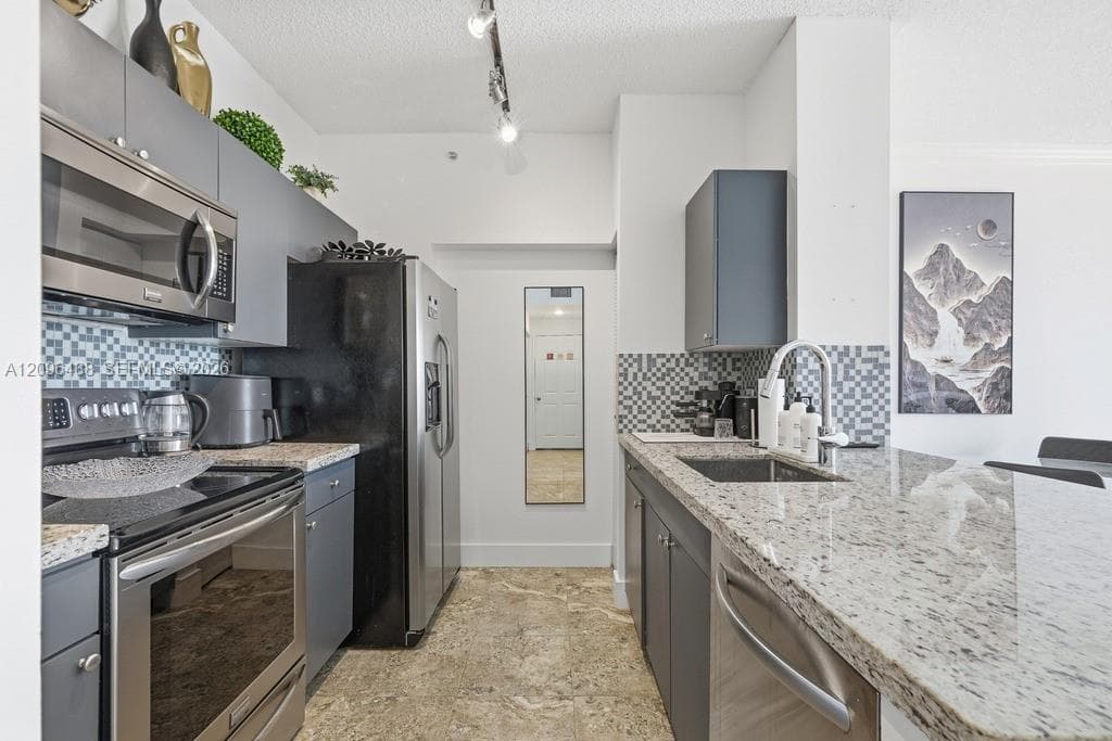 REGENT PARK CONDO · #803A in Hollywood - Photo 8