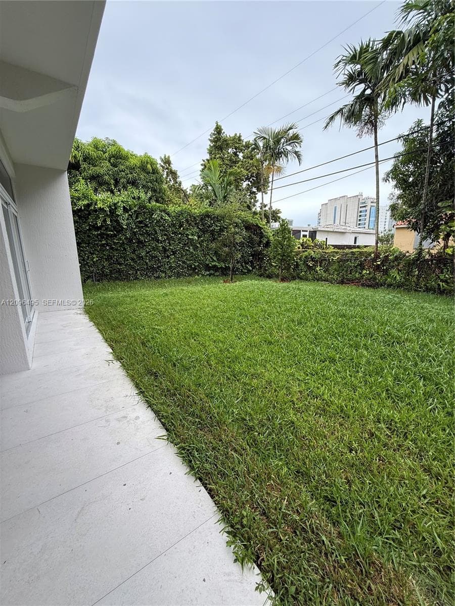 3240 SW 20th St photo 53