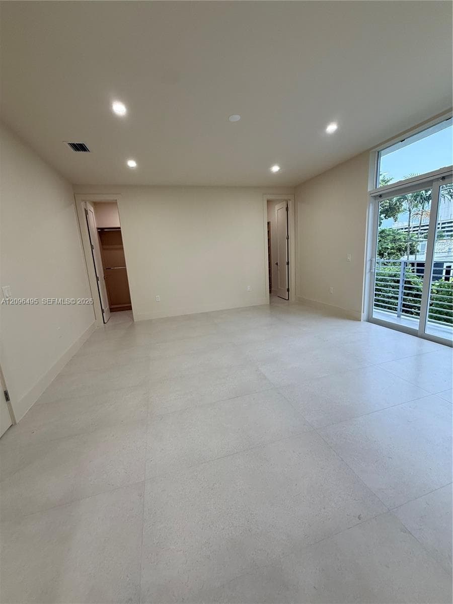 3240 SW 20th St photo 15