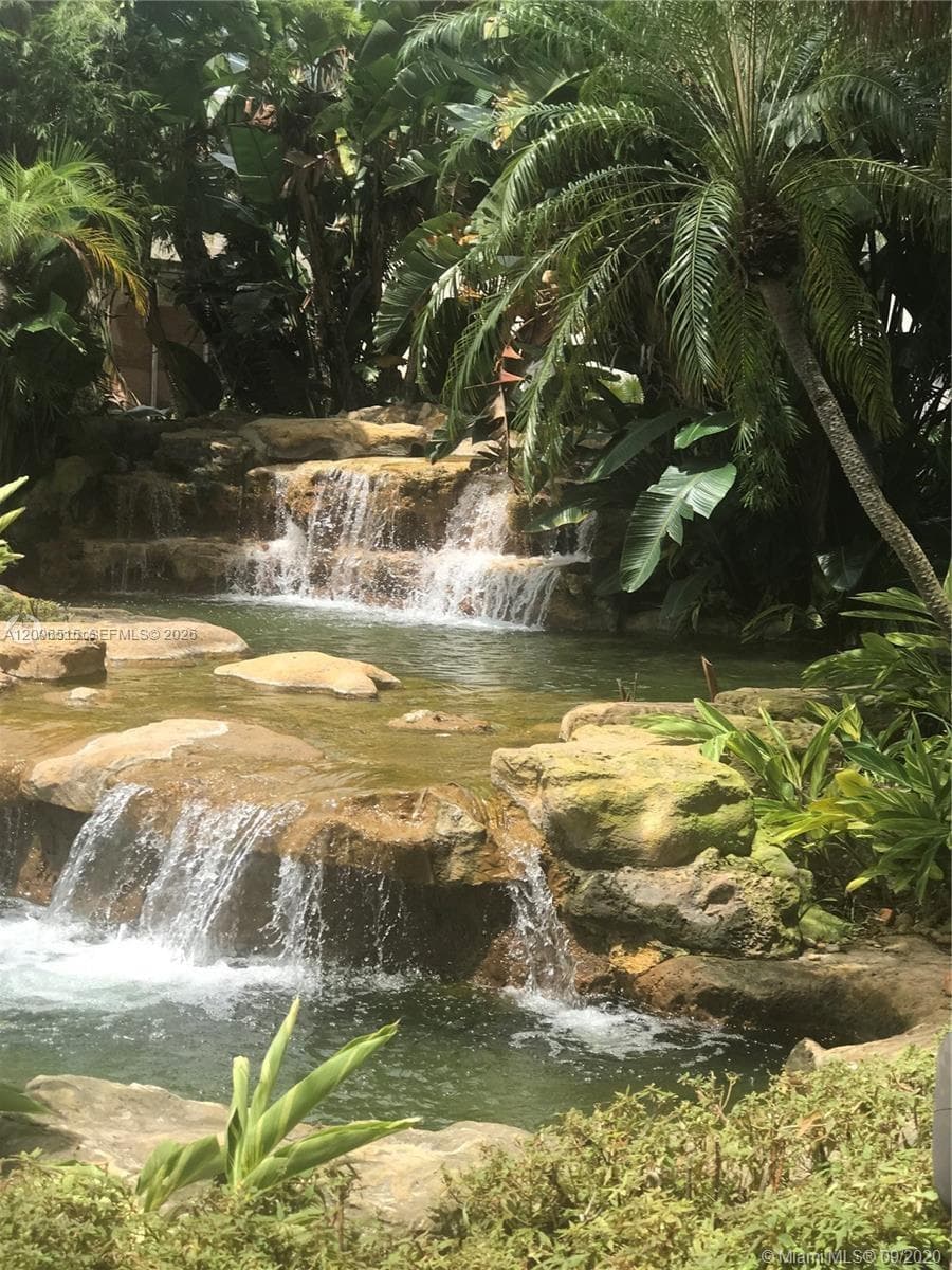 Turnberry Isle · #4L in Aventura - Photo 51
