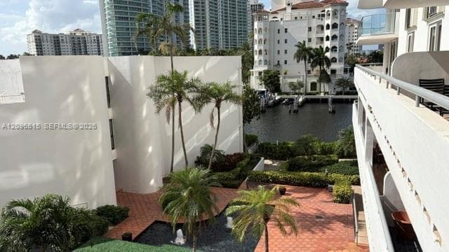 Turnberry Isle · #4L in Aventura - Photo 37