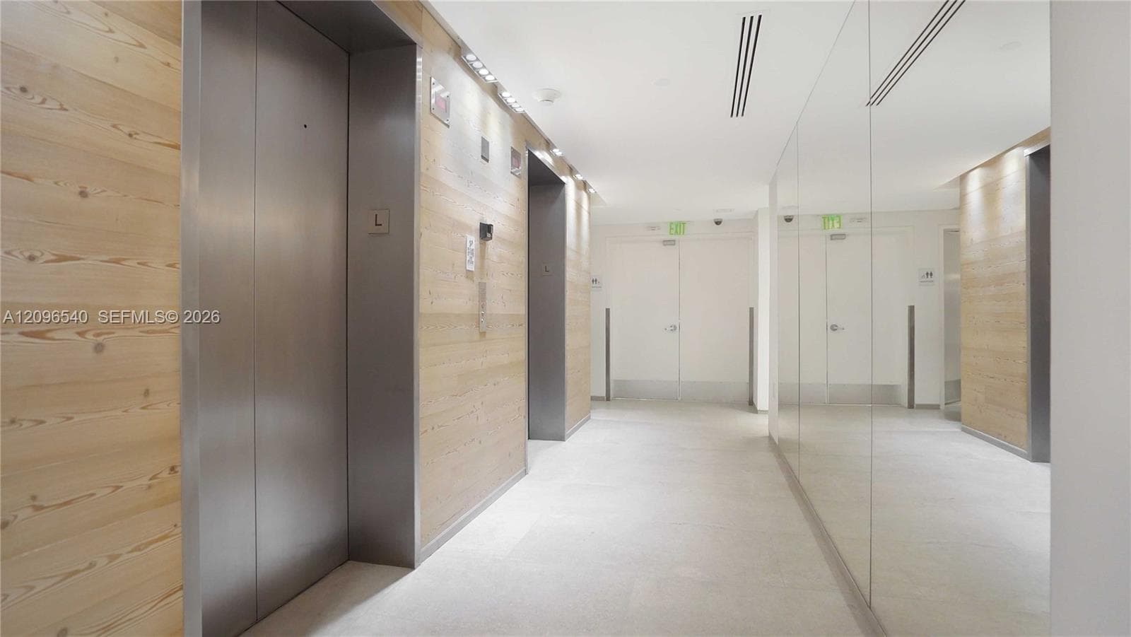 Lobby Elevator