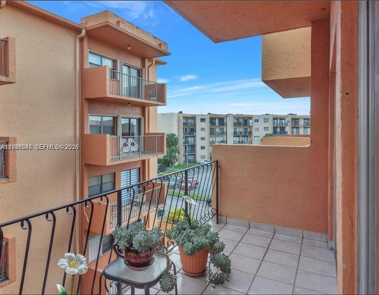 WESTLAND EDEN CONDO II · #307 in Hialeah - Photo 5