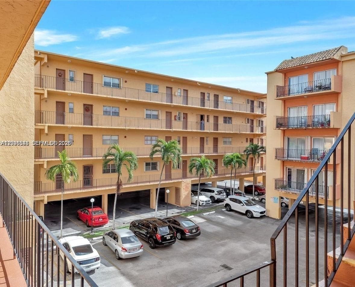 WESTLAND EDEN CONDO II · #307 in Hialeah - Photo 4