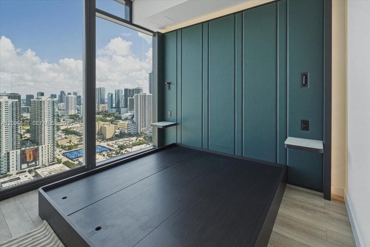 E11EVEN Hotel & Residences · #3505 in Miami - Photo 7