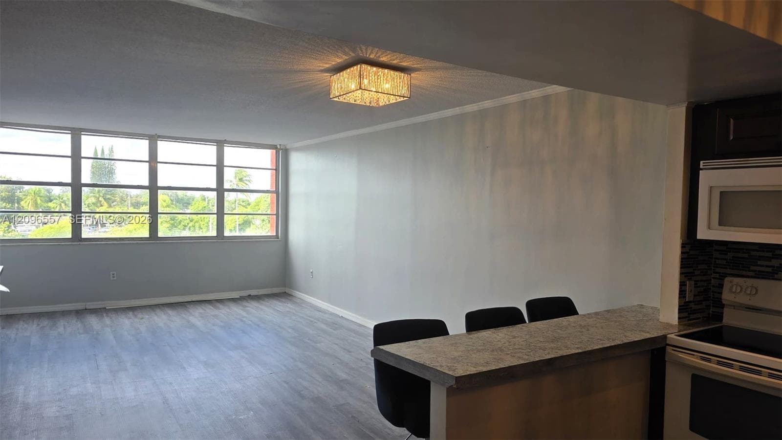 BUCKLEY TOWERS CONDO · #403W in Miami - Photo 3