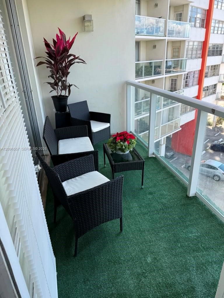 BUCKLEY TOWERS CONDO · #403W in Miami - Photo 11