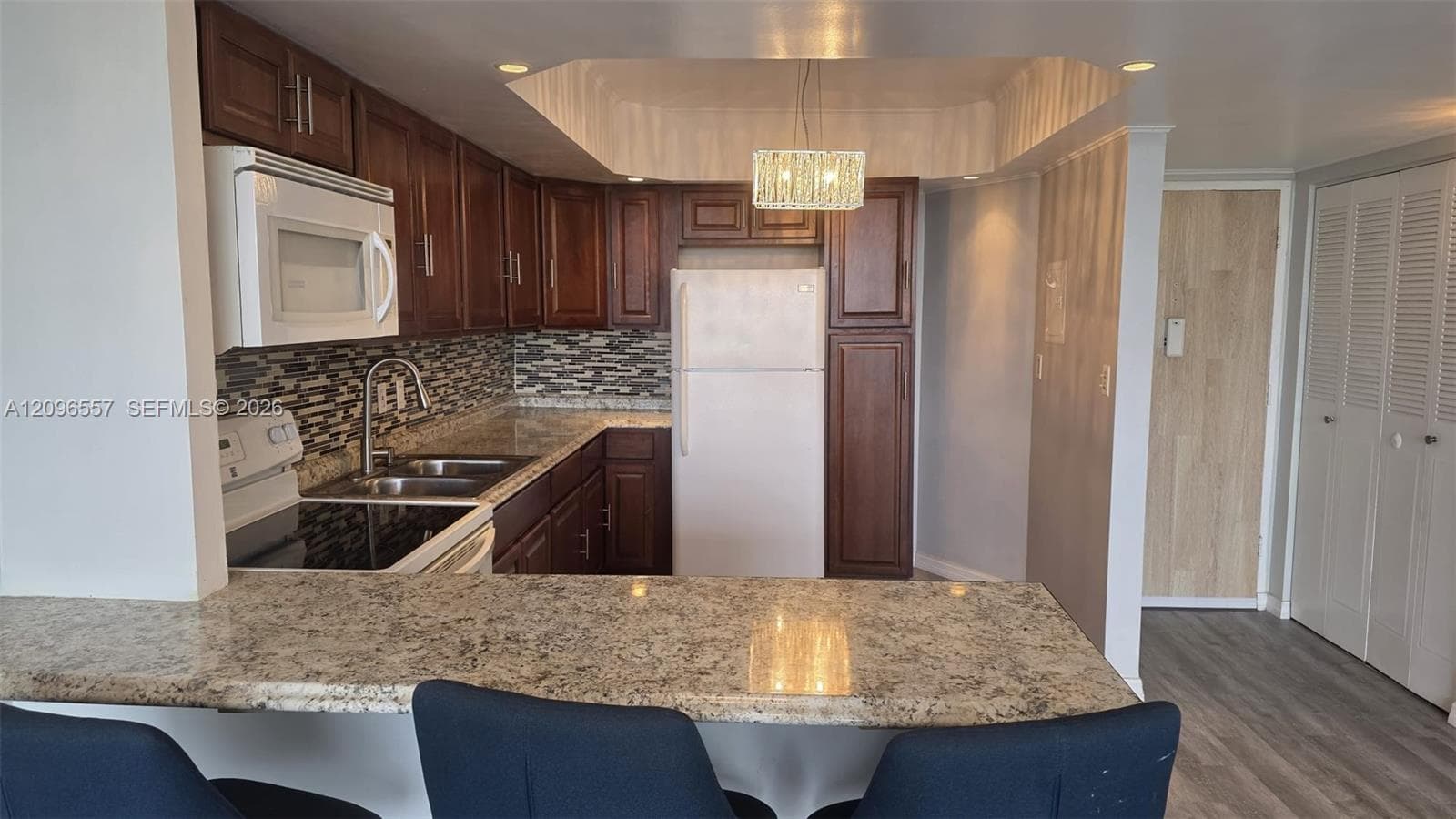 BUCKLEY TOWERS CONDO · #403W in Miami - Photo 4