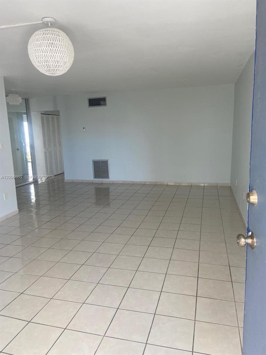 GOLDEN HOUSE CONDO · #505 in Miami Beach - Photo 5