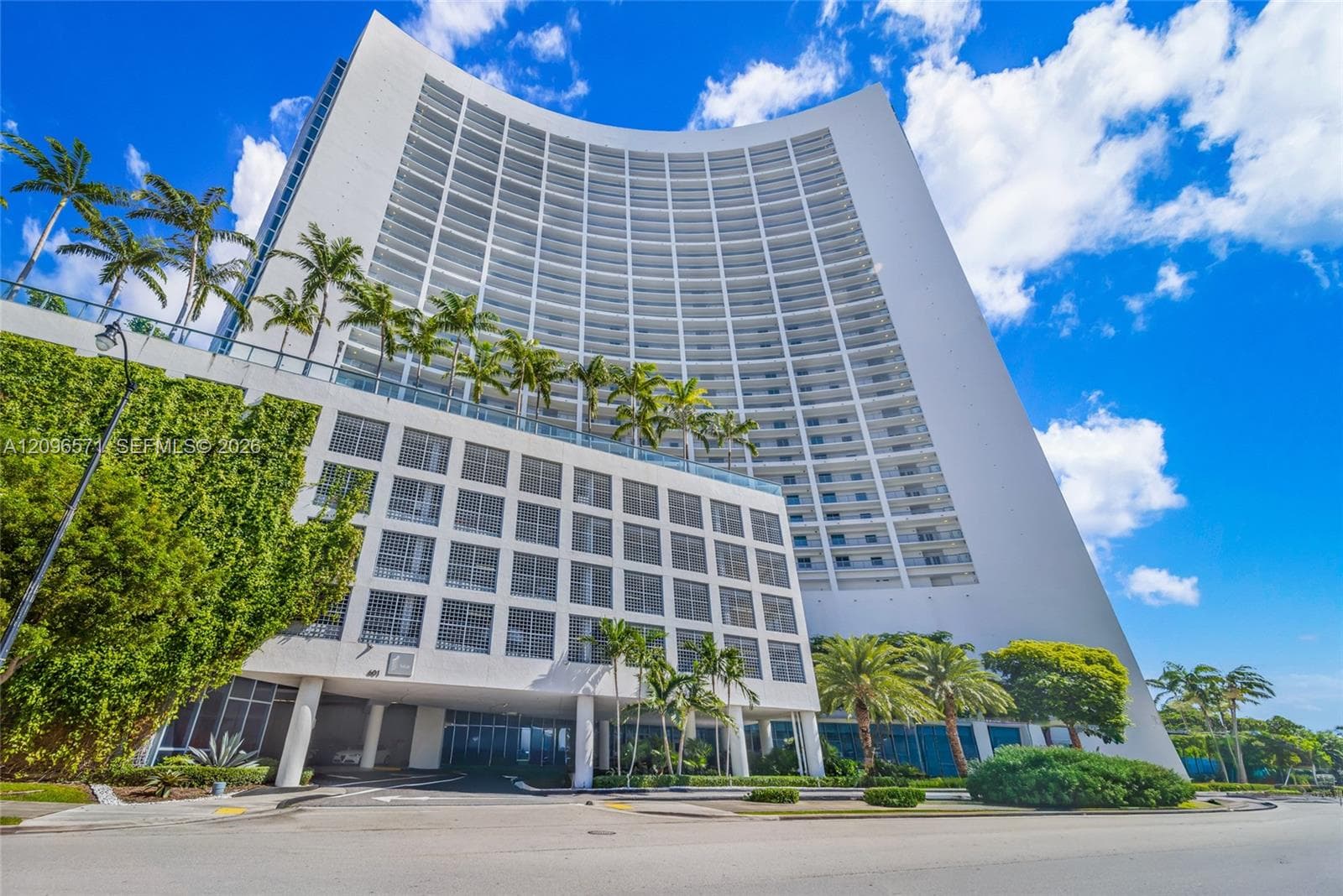 Blue Condominium · #2911 in Miami - Photo 26