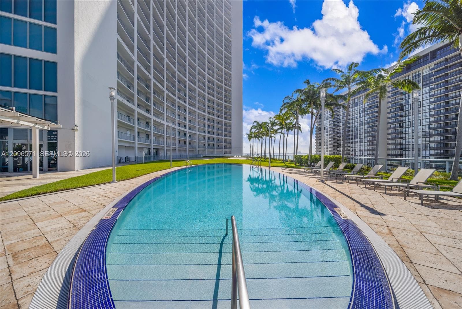 Blue Condominium · #2911 in Miami - Photo 31