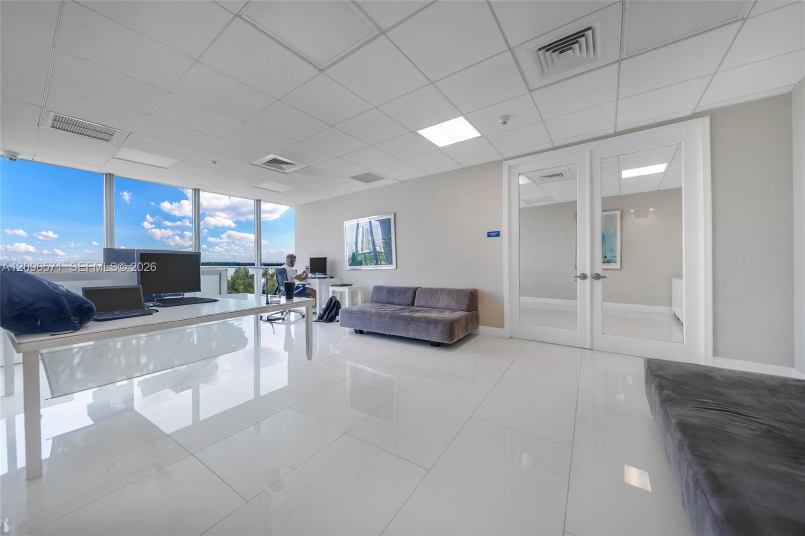 Blue Condominium · #2911 in Miami - Photo 39