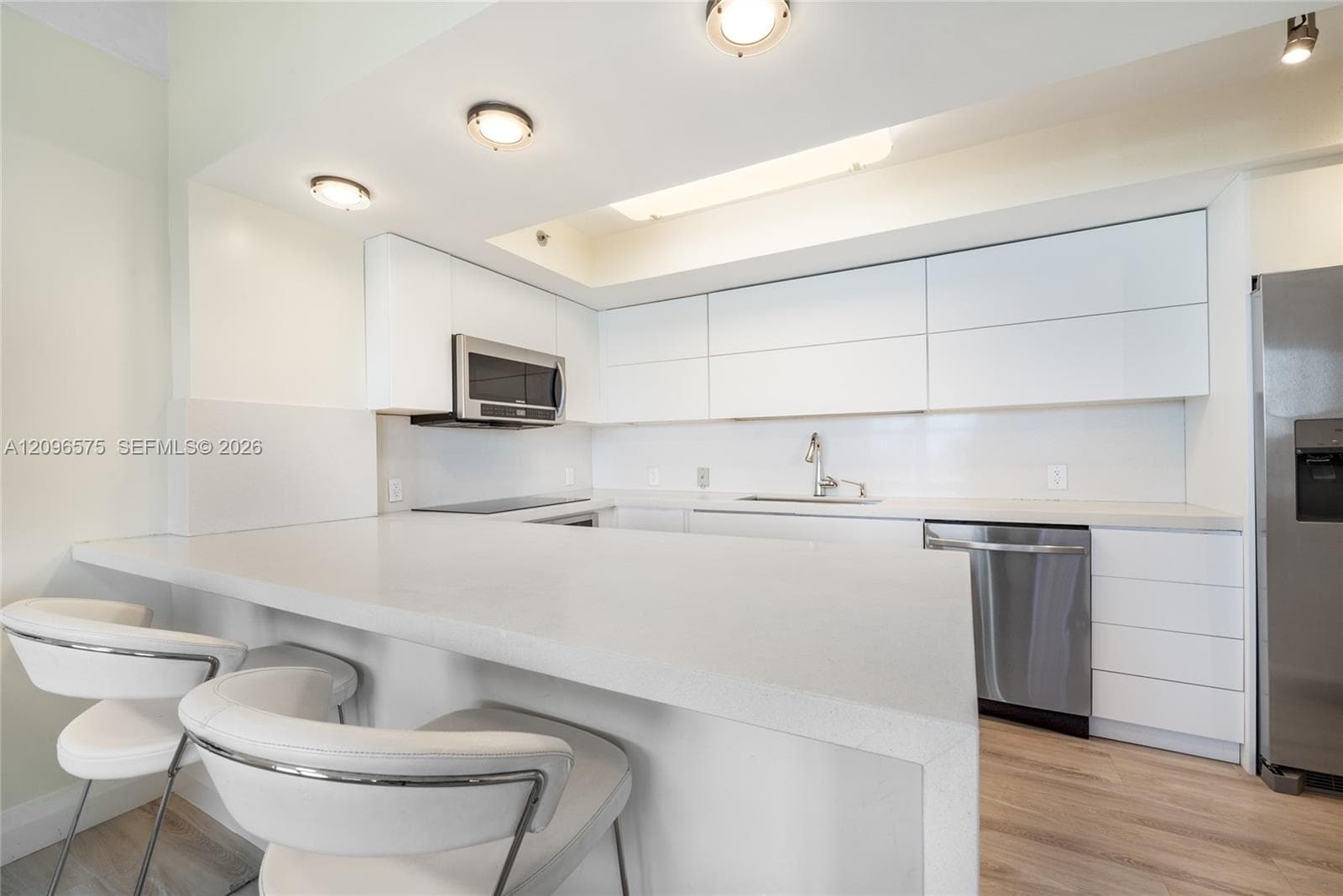 THE NETHERLAND CONDO · #R5D in Miami Beach - Photo 10