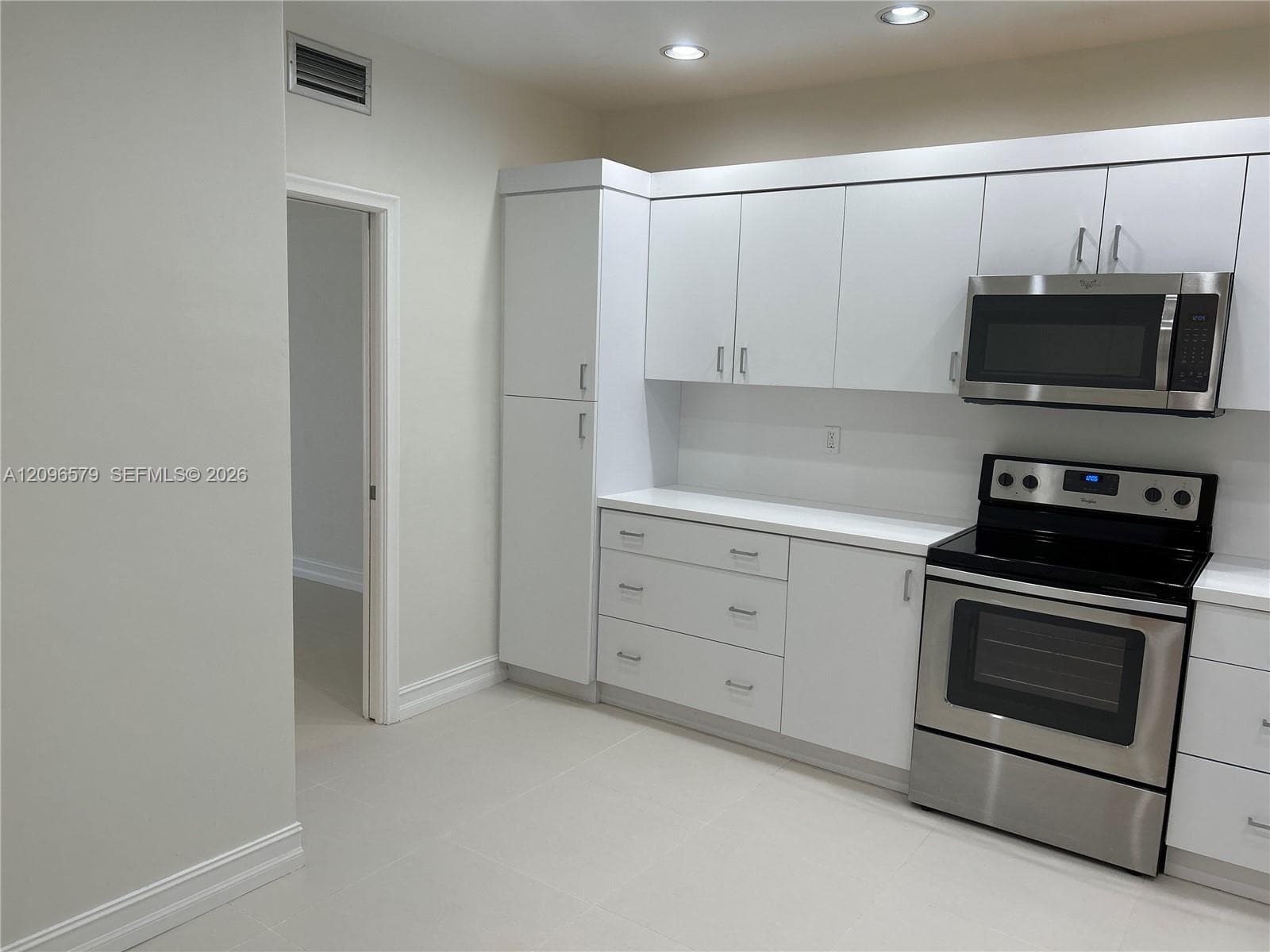 HILLTOP CONDO · #5-H in Miami - Photo 8