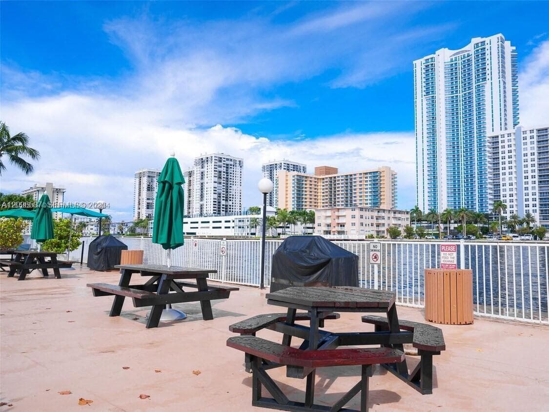 OCEANVIEW PARK CONDO · #501 in Hallandale Beach - Photo 27
