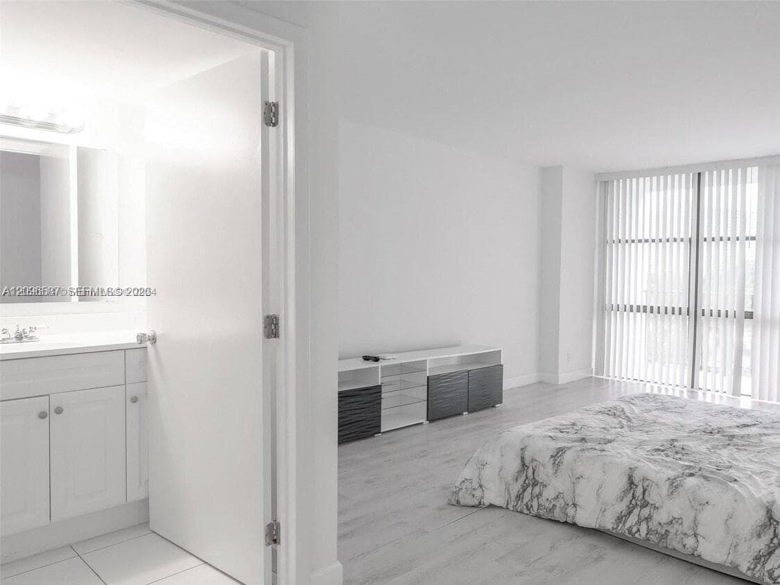 OCEANVIEW PARK CONDO · #501 in Hallandale Beach - Photo 12