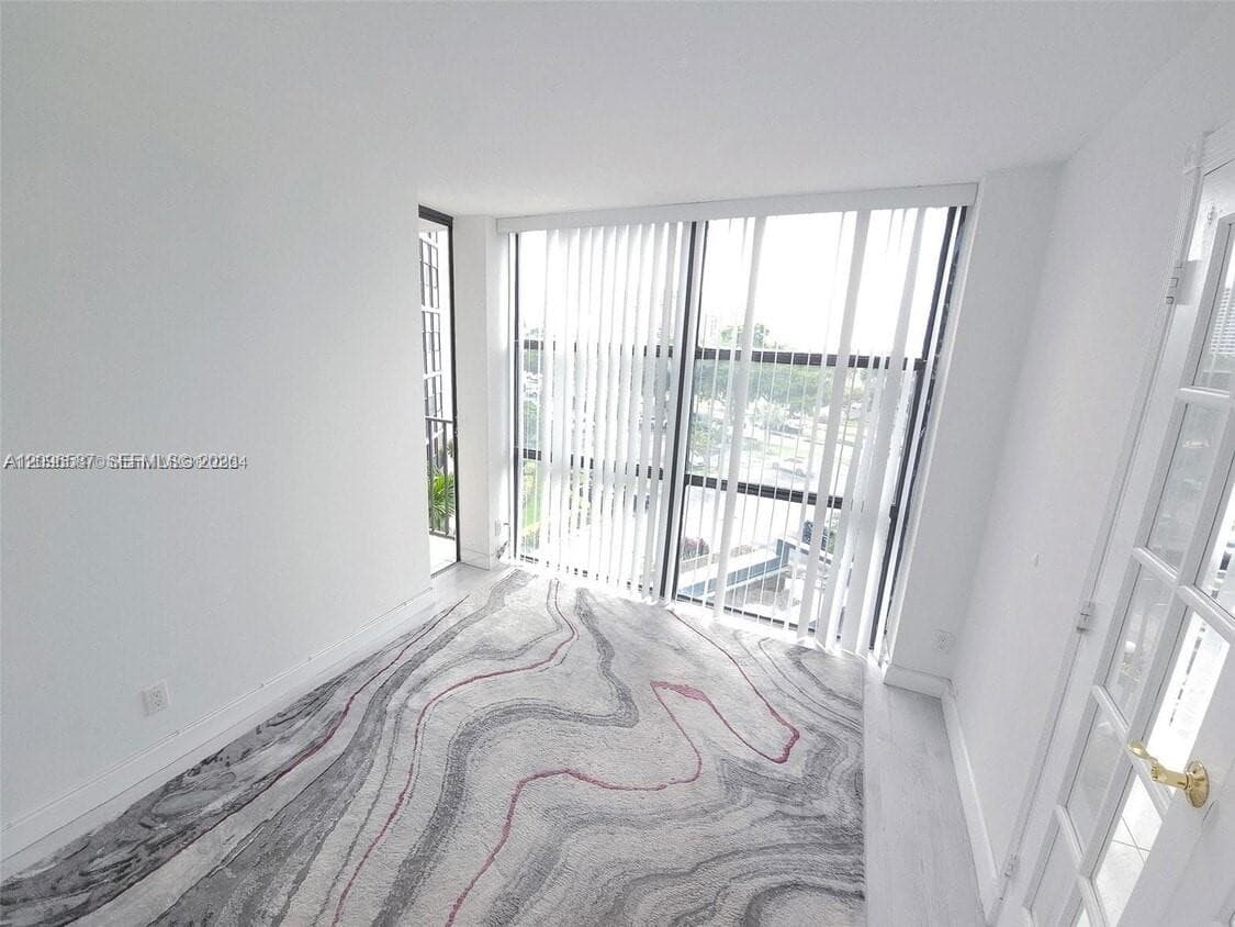 OCEANVIEW PARK CONDO · #501 in Hallandale Beach - Photo 18
