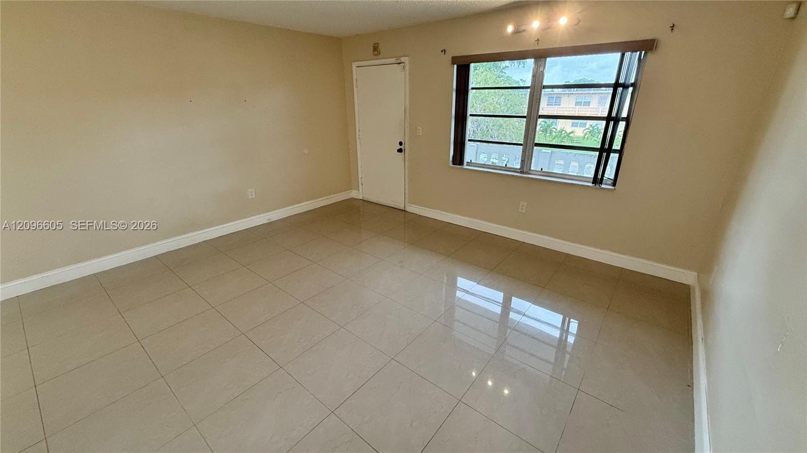 RO-MONT SOUTH GREEN CONDO · #S22 in Miami Gardens - Photo 6