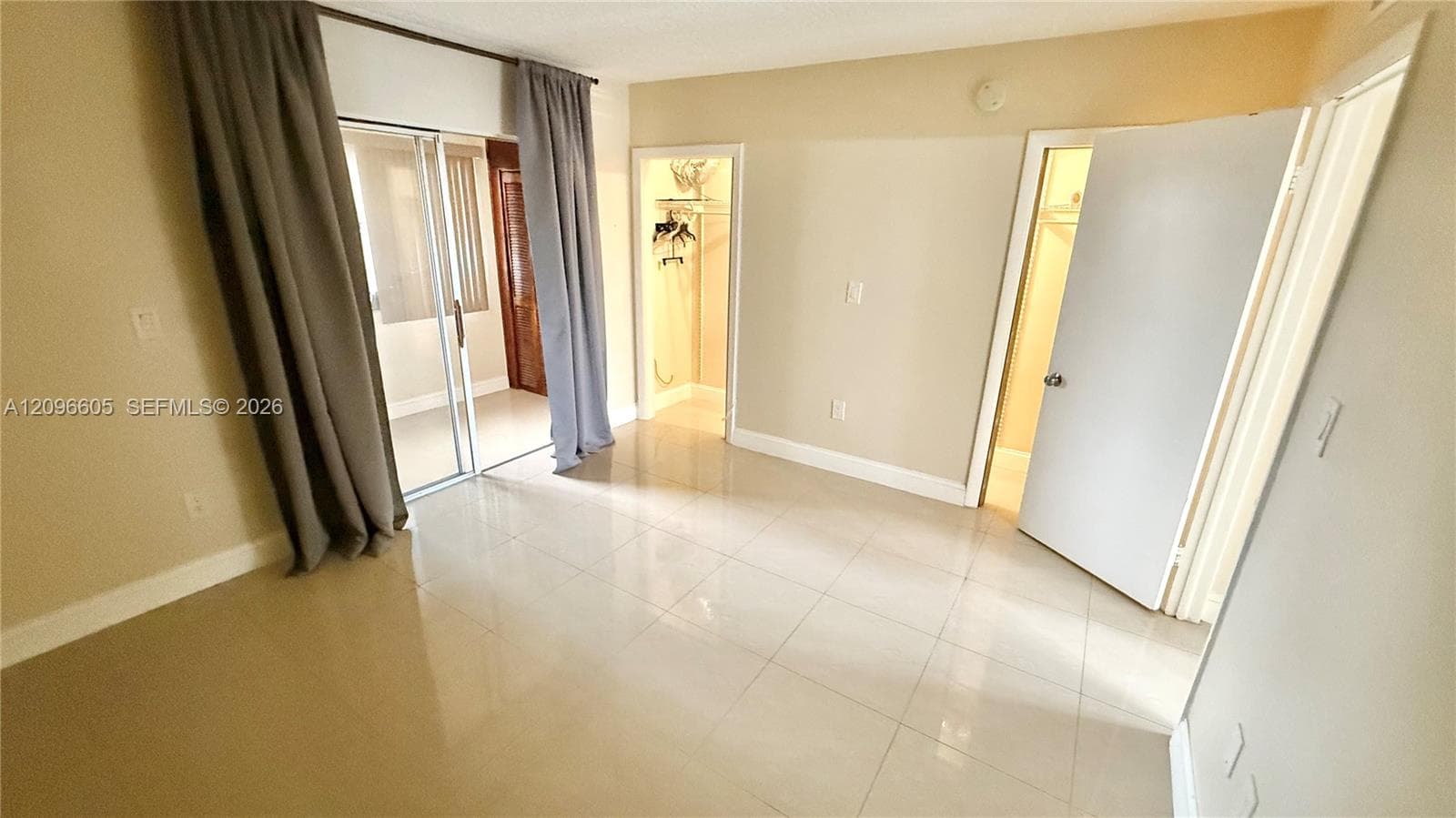 RO-MONT SOUTH GREEN CONDO · #S22 in Miami Gardens - Photo 13
