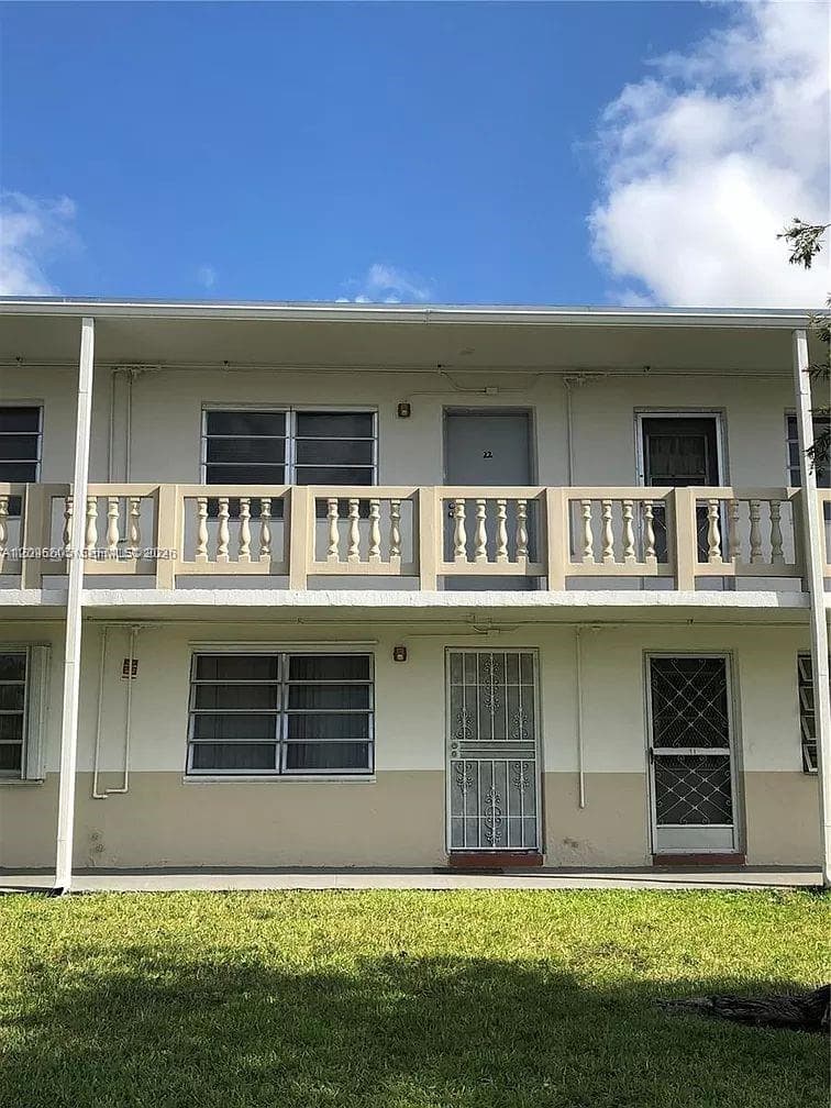 RO-MONT SOUTH GREEN CONDO · #S22 in Miami Gardens - Photo 18
