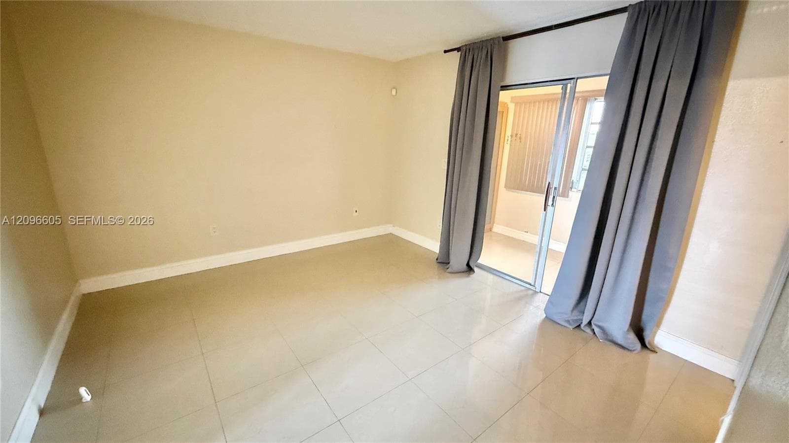 RO-MONT SOUTH GREEN CONDO · #S22 in Miami Gardens - Photo 11