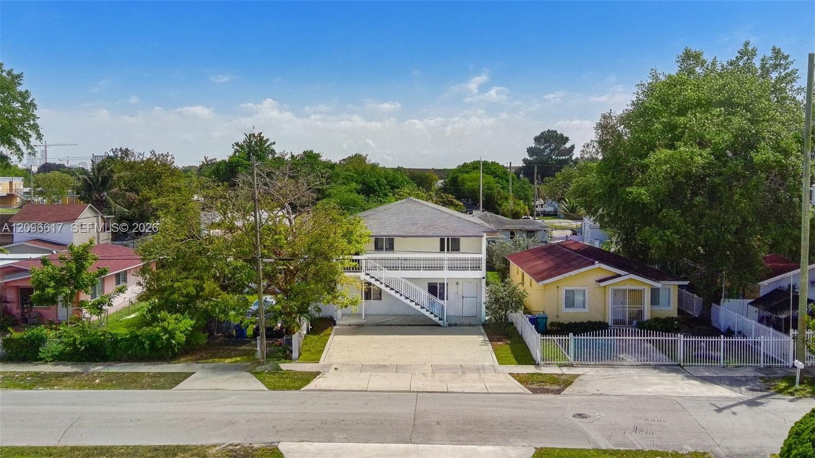 2132 NW 47th St photo 2