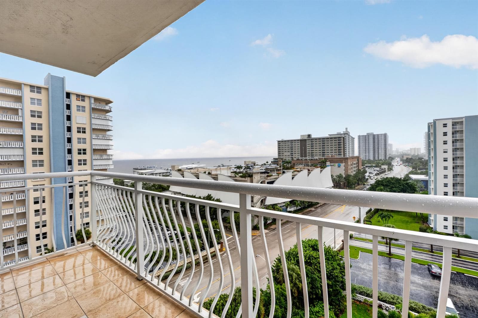 40-301-N-Ocean-Blvd-apt-1006-Pompano-Bea