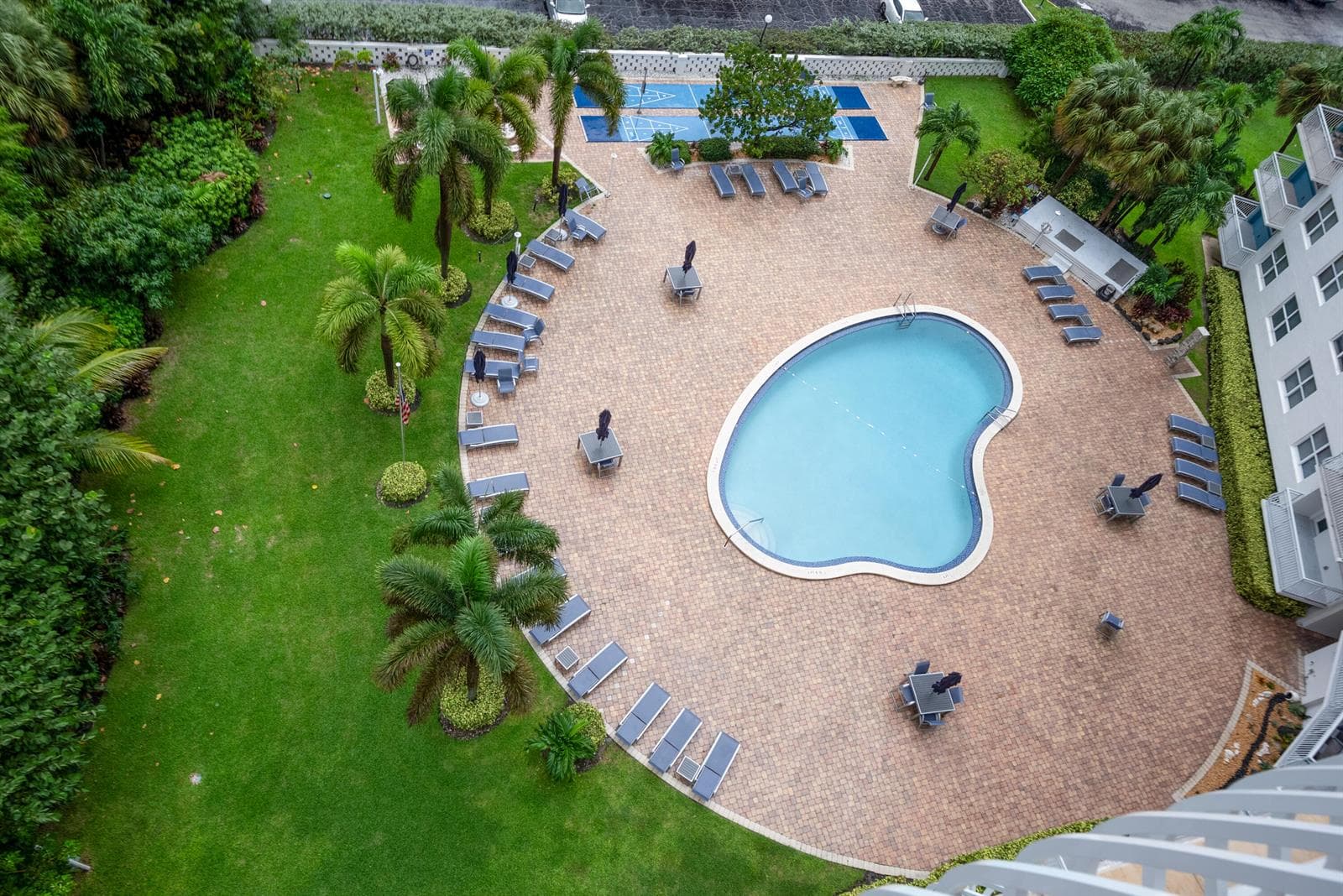 49-301-N-Ocean-Blvd-apt-1006-Pompano-Bea