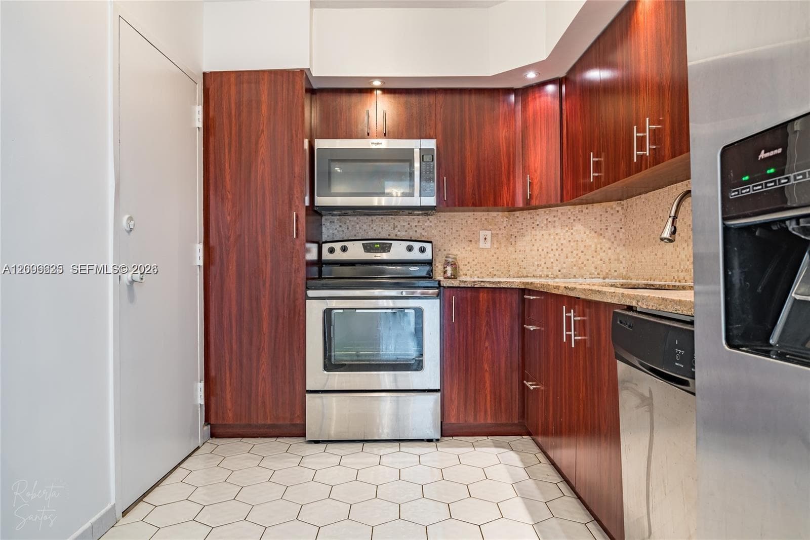 ARLEN HOUSE WEST CONDO · #1227 in Sunny Isles Beach - Photo 9
