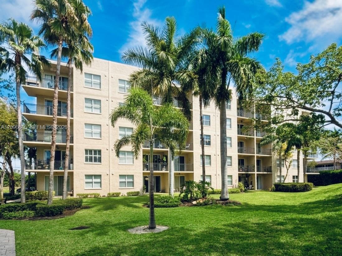 Boca Bayou · #304 in Boca Raton - Photo 26