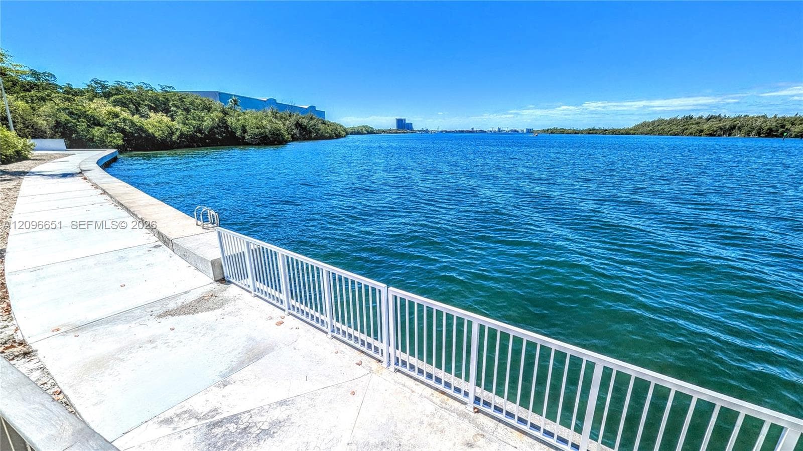 Arlen House 300 · #206 in Sunny Isles Beach - Photo 28