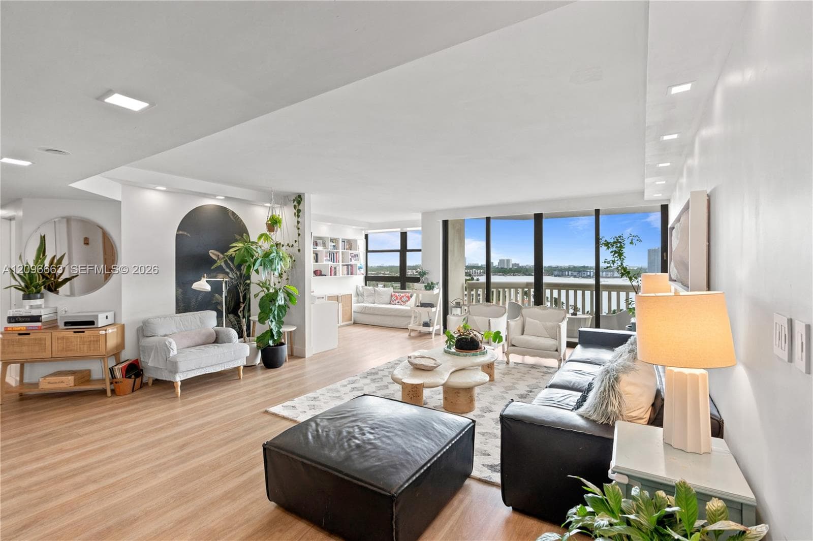 1000 ISL BLVD WILLIAMS IS · #1402 in Aventura - Photo 1