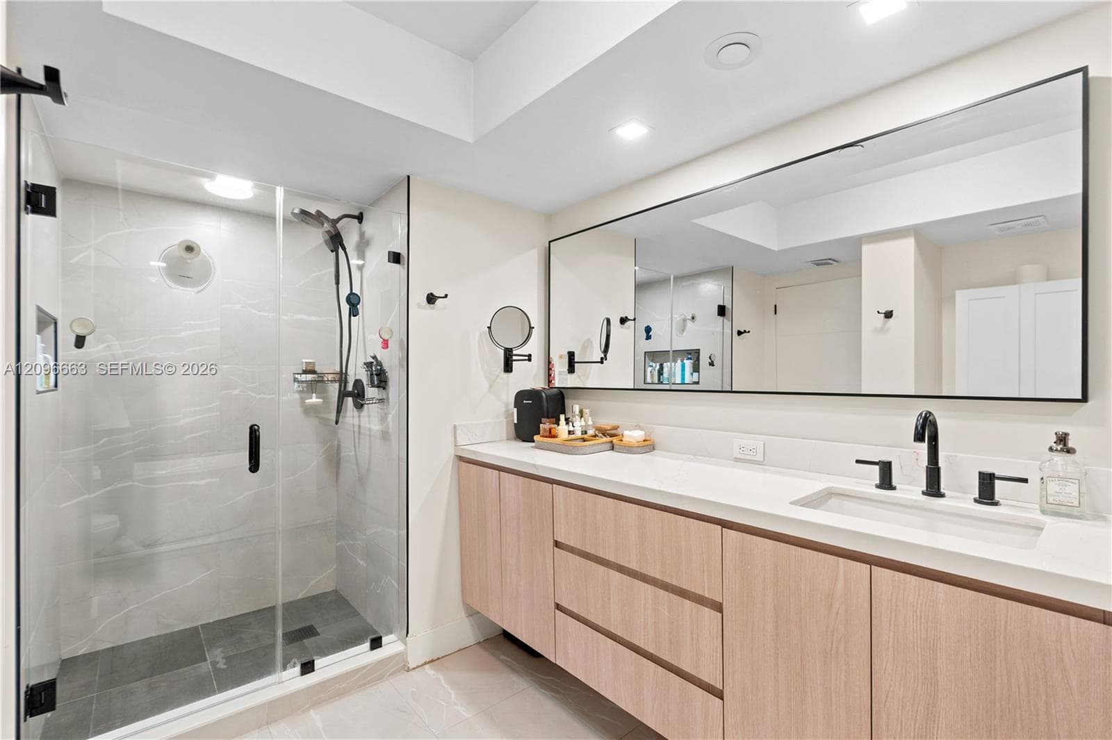 1000 ISL BLVD WILLIAMS IS · #1402 in Aventura - Photo 18