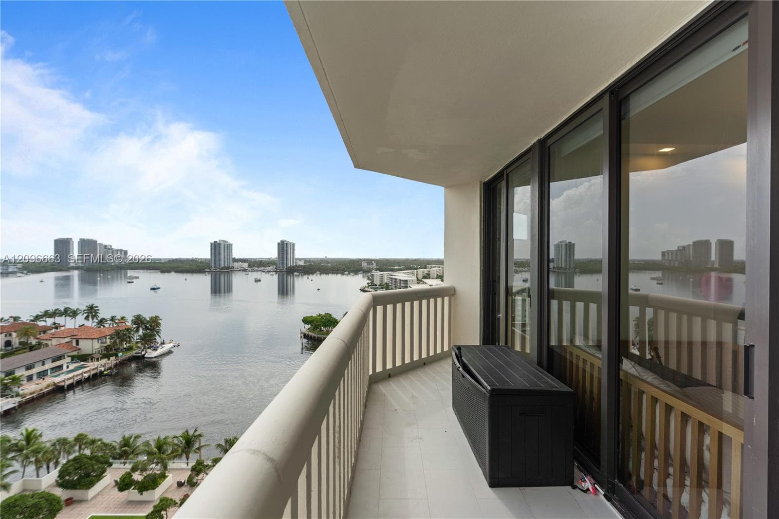 1000 ISL BLVD WILLIAMS IS · #1402 in Aventura - Photo 15