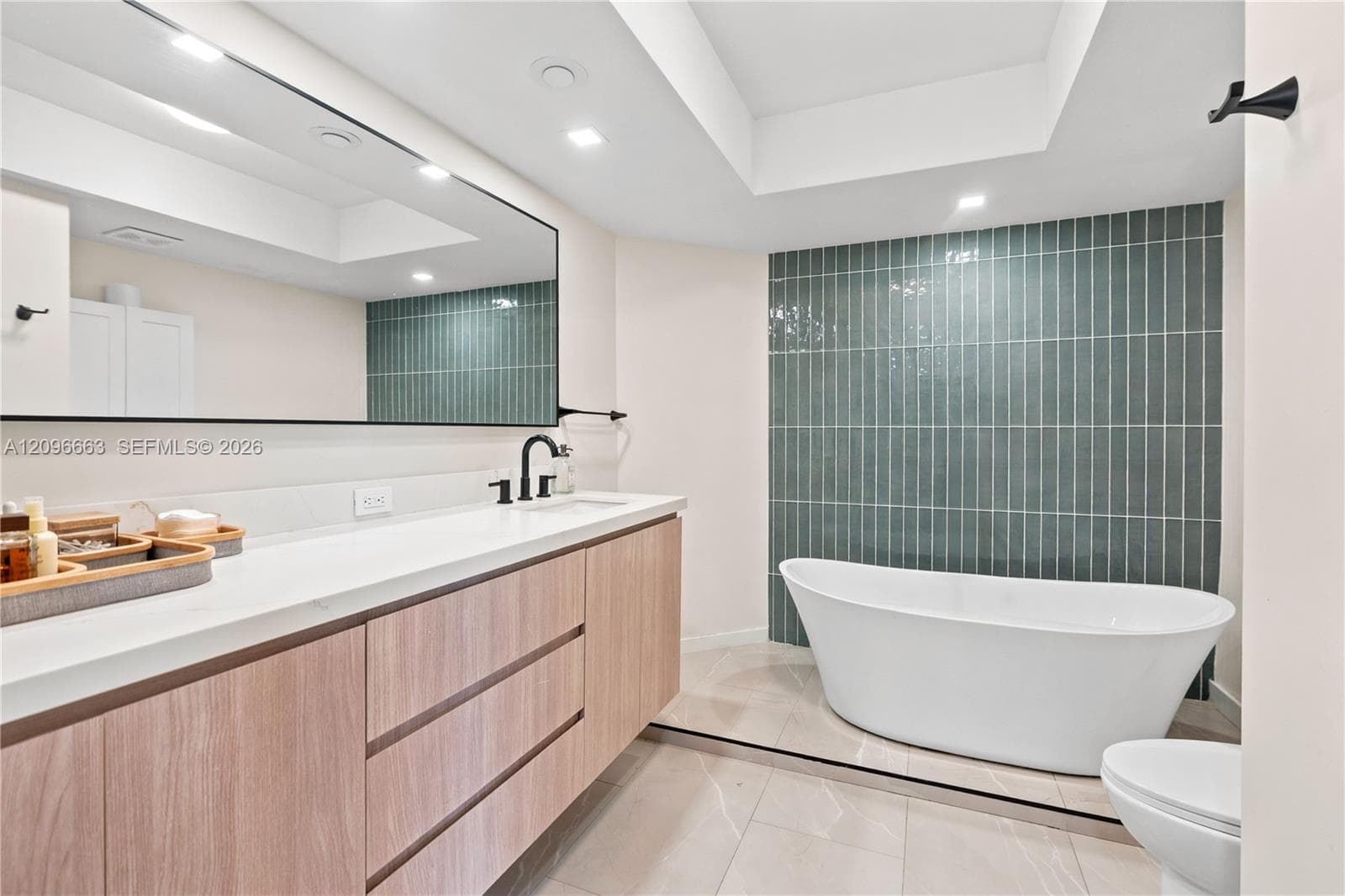 1000 ISL BLVD WILLIAMS IS · #1402 in Aventura - Photo 19