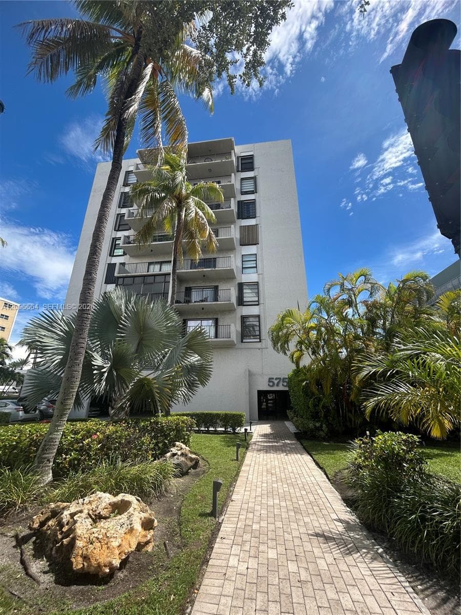 KEY BISC AMBASSADOR CONDO · #911 in Key Biscayne - Photo 1