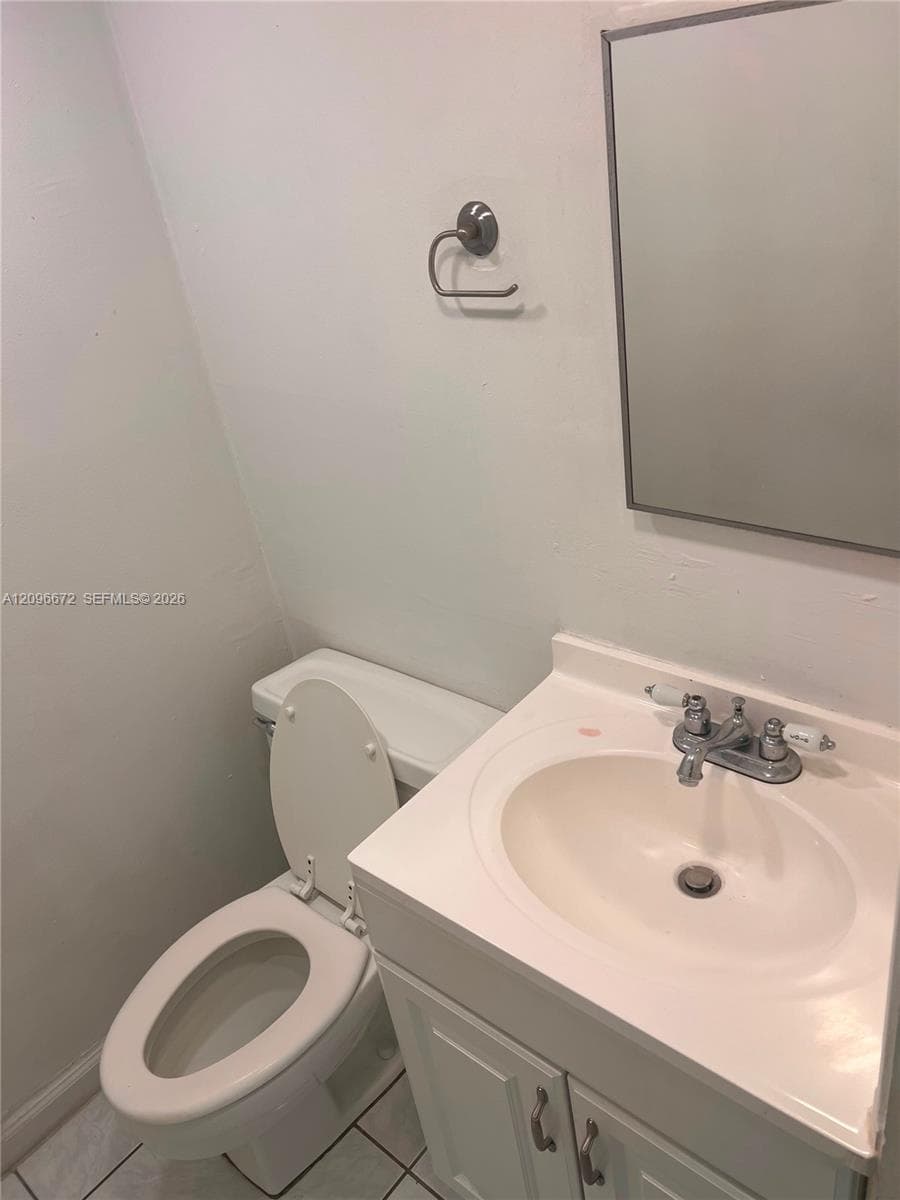 PINEBARK CONDO NO 1 · #412 in Miami - Photo 8