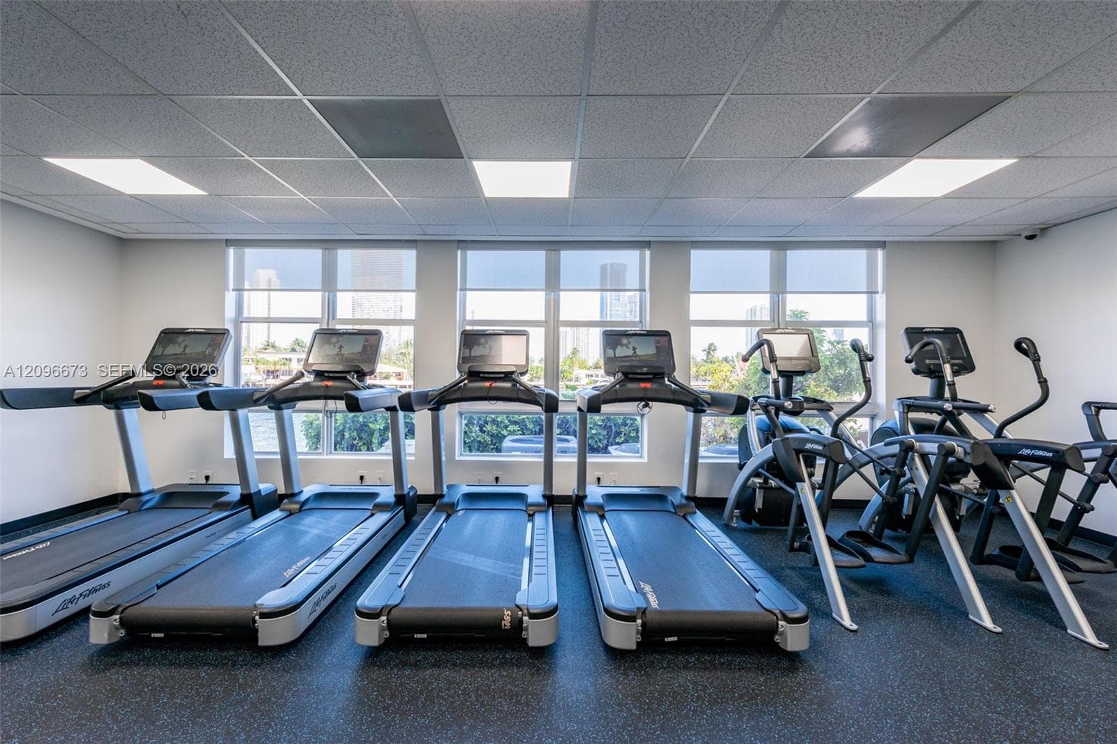 Mystic Pointe Tower 200 · #2811 in Aventura - Photo 34