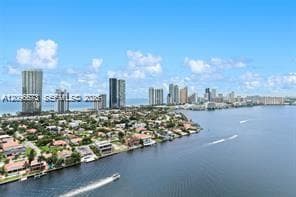 Mystic Pointe Tower 200 · #2811 in Aventura - Photo 38